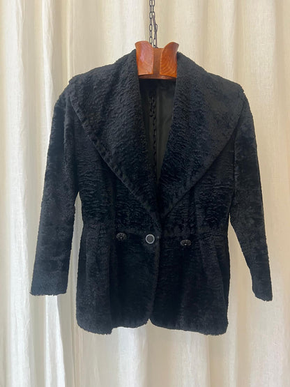 Pianoforte di MaxMara – Black Textured Plush Jacket with Sculpted Buttons