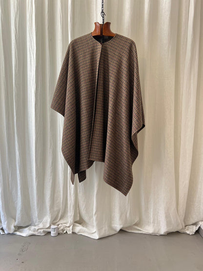 Ted Lapidus Paris Wool Cape – Houndstooth Check – Preloved