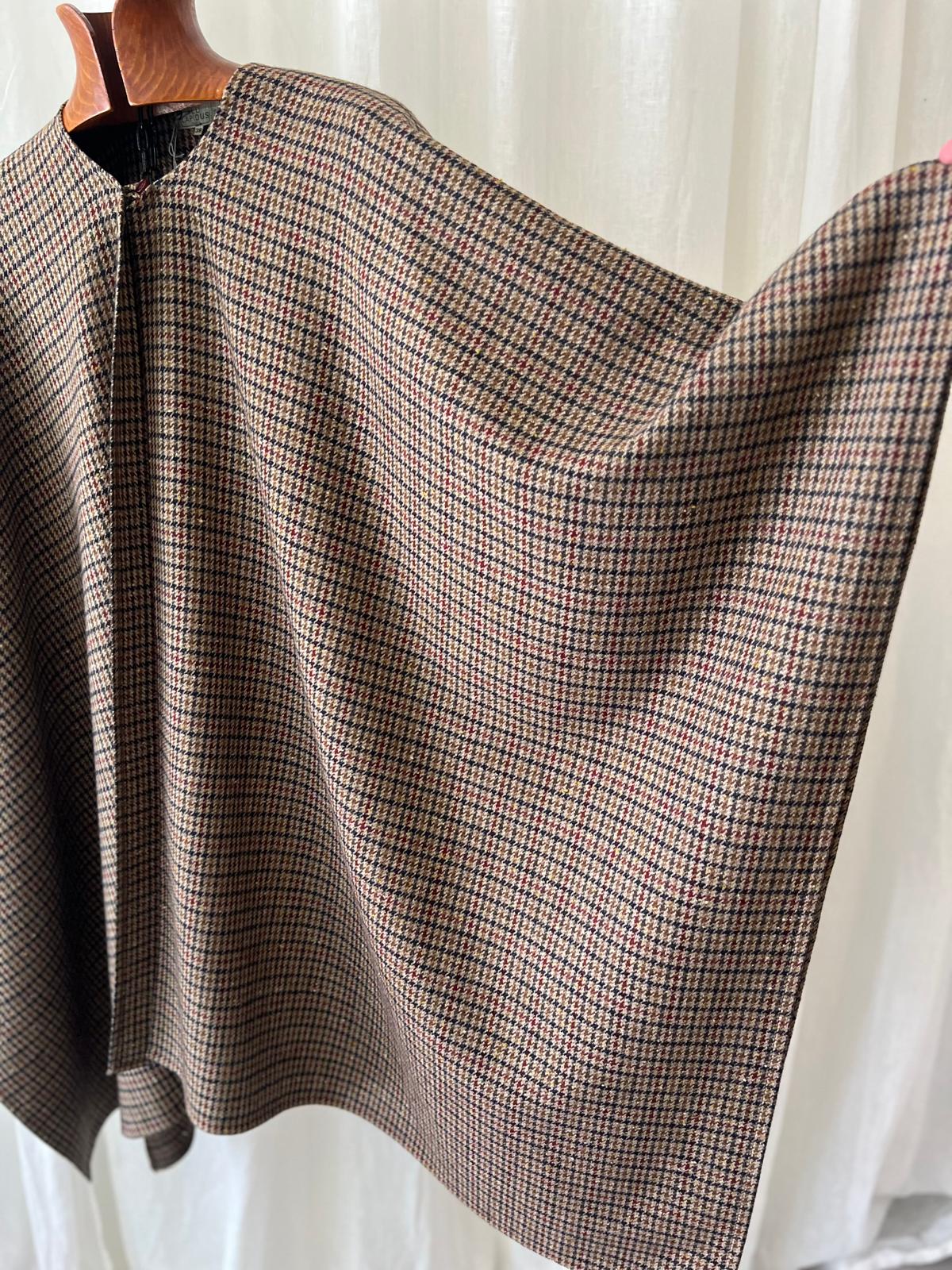 Ted Lapidus Paris Wool Cape – Houndstooth Check – Preloved