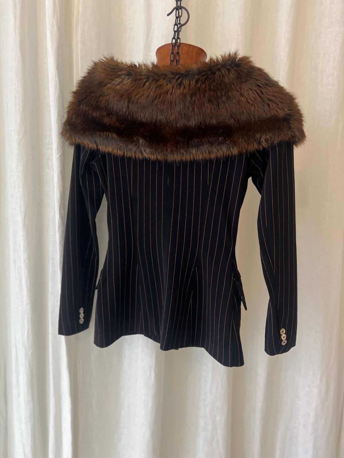 Plein Sud Paris – Black Pinstripe Blazer with Luxe Fur Collar