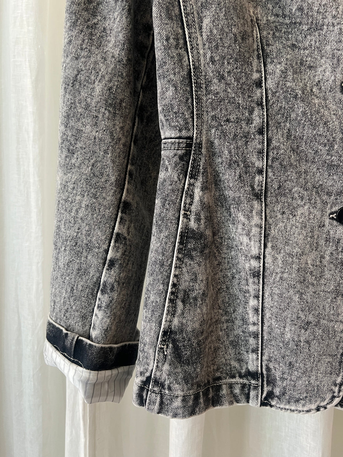 QUIRA — Sculpted Acid-Wash Denim Jacket