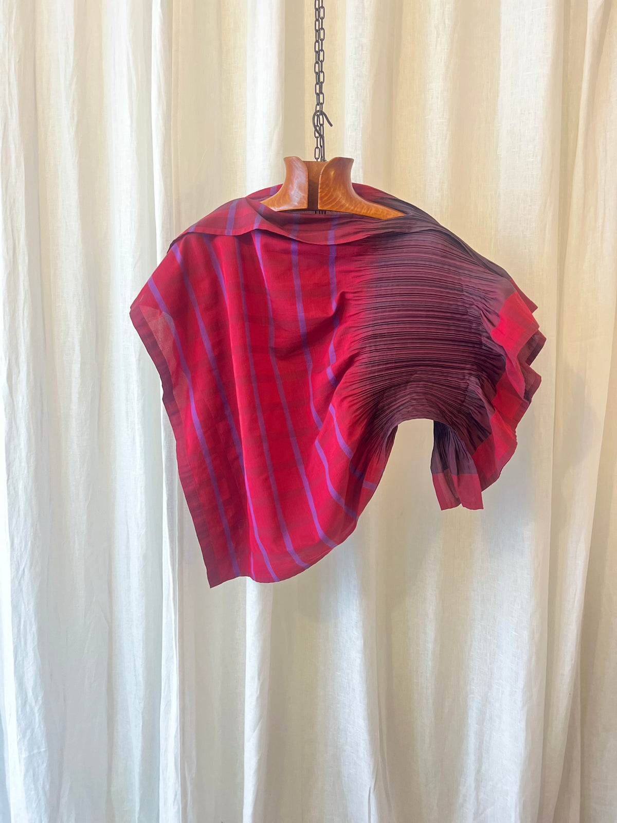 ISSEY MIYAKE FÊTE — AW2007 Asymmetric Pleated Top