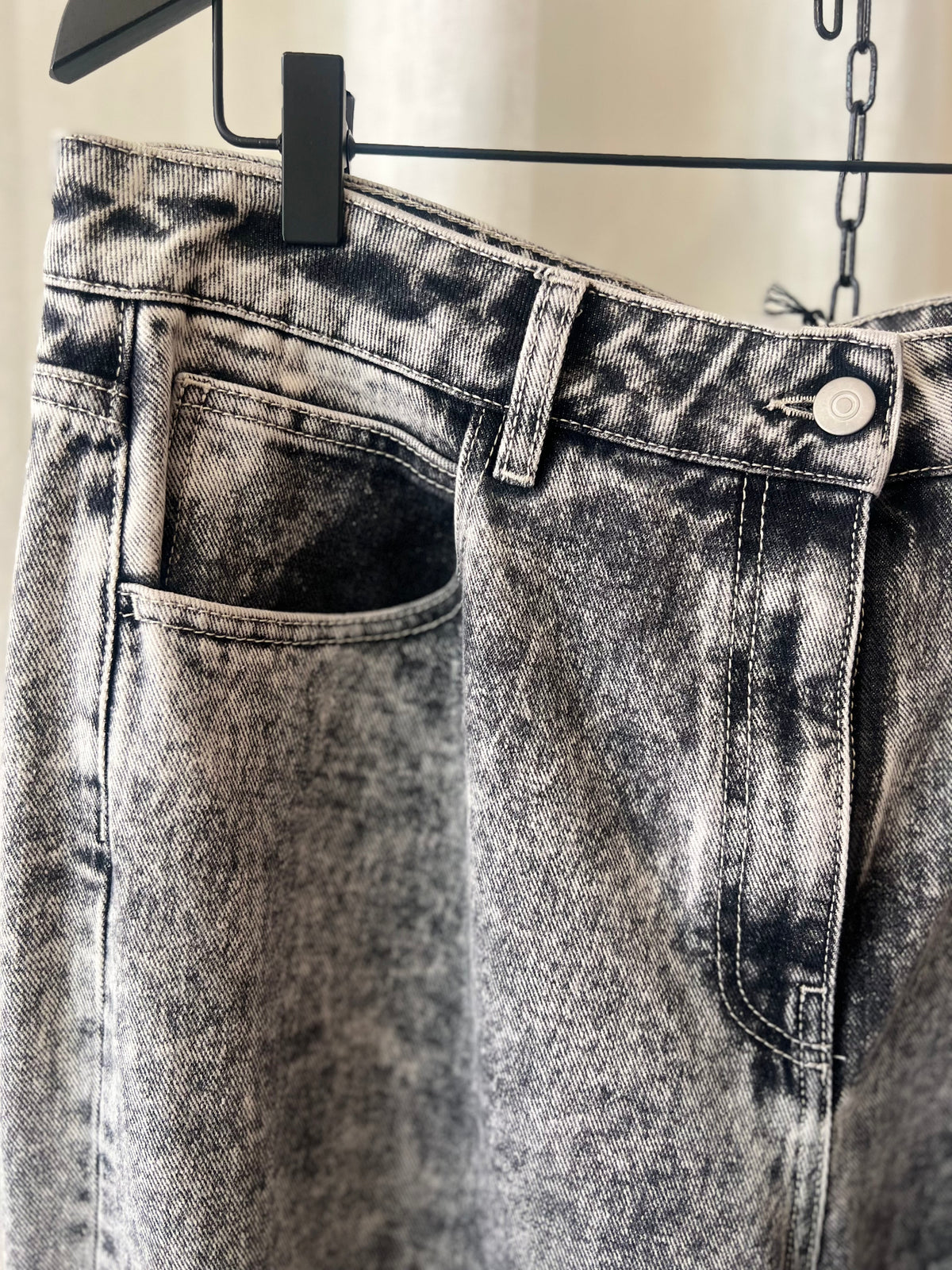 QUIRA — Acid-Wash Straight-Leg Jeans