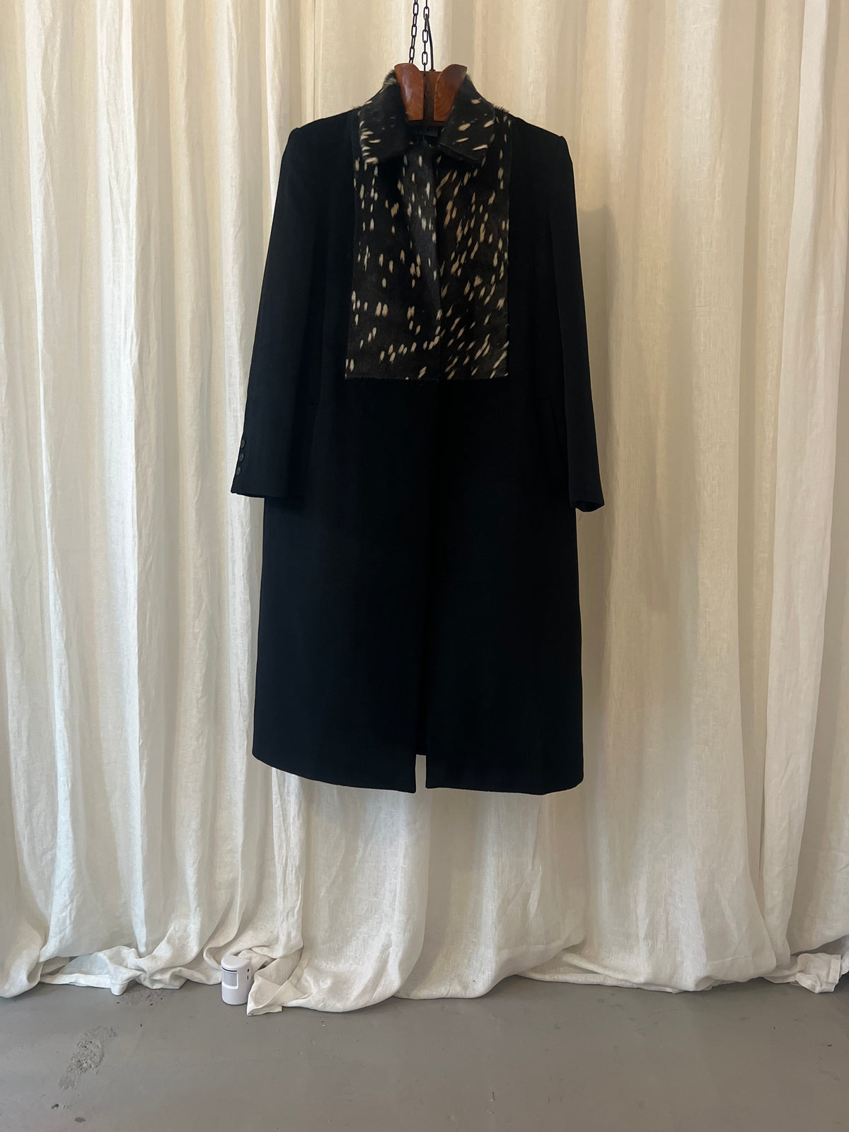 Serrer Luxury Pony Hair Patchwork Wool Coat – Black, Spotted