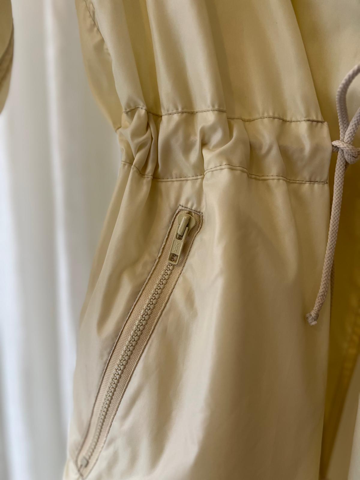 Trussardi – Butter Yellow Hooded Raincoat - Vintage
